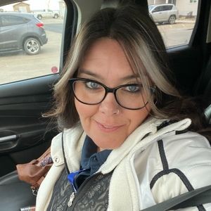 Meet your Posher, Kari